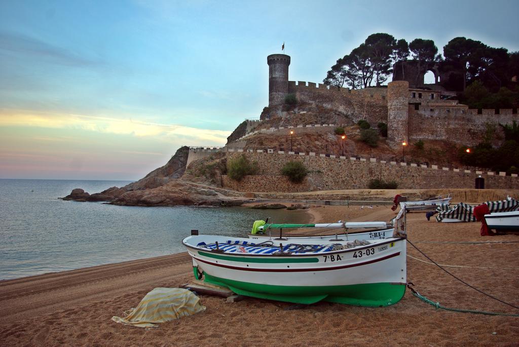 Hotel Hostal L'Alba Tossa de Mar Exterior foto