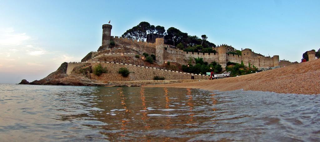 Hotel Hostal L'Alba Tossa de Mar Exterior foto